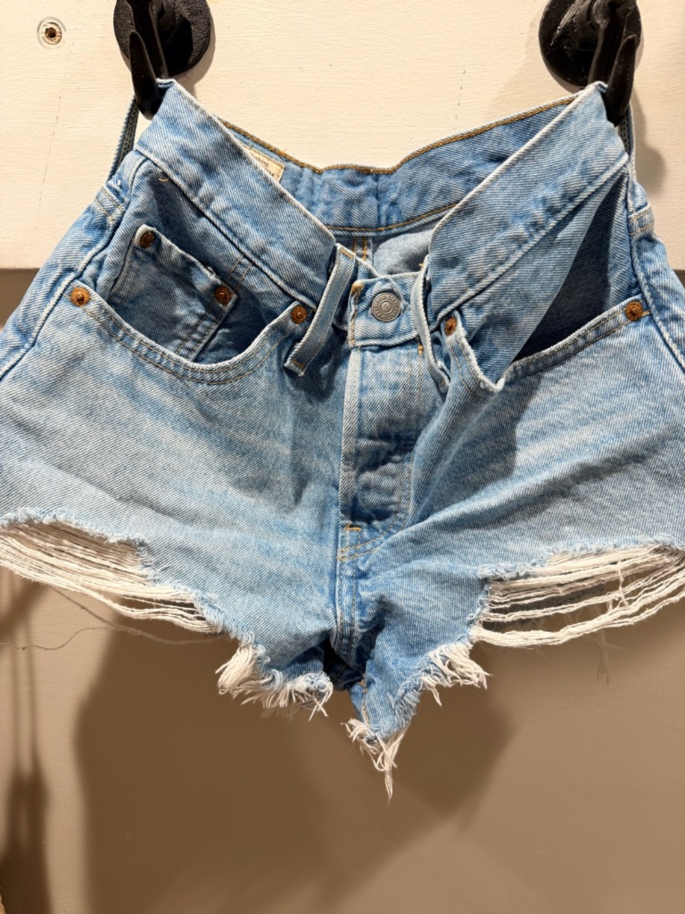 Levi's Premium Light Blue Distressed Cutoff Denim Shorts - Picture 6 of 7